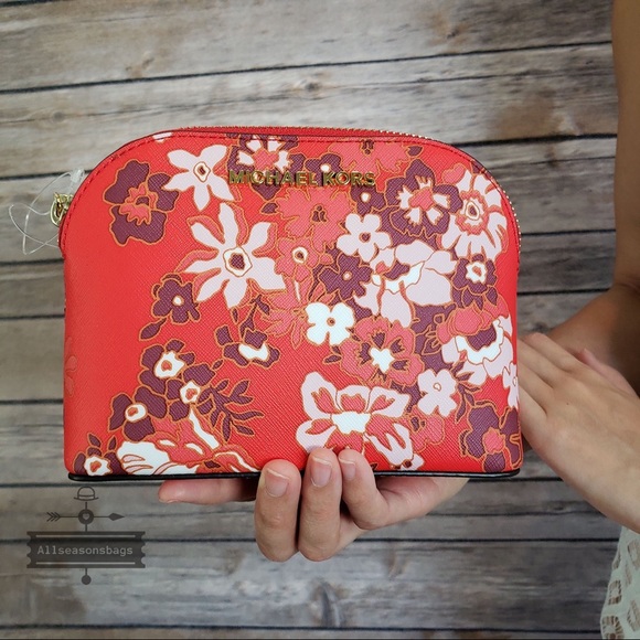 NWT Michael Kors Emmy dark Sangria travel pouch - Picture 4 of 7